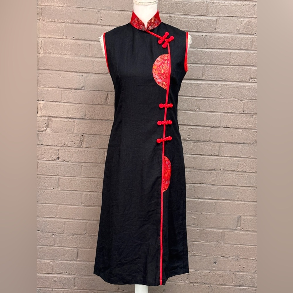 Oriental black and red dress